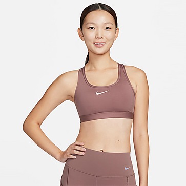 Nike สปอร์ตบราผู้หญิง Swoosh Medium Support Padded