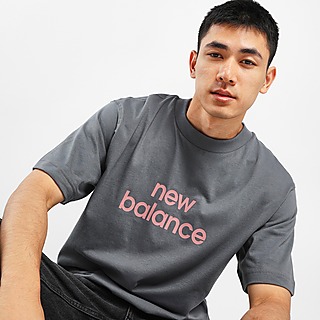 New Balance เสื้อยืดผู้ชาย Sport Essentials Linear