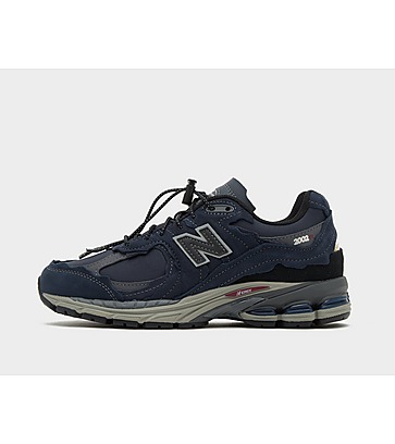 The New Balance 996 has been a longtime favorite since it was introduced in 1988 'Protection Pack' Women's