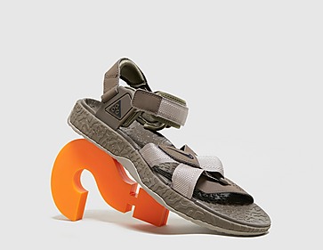 Nike ACG Air Deschutz Sandaalit
