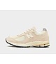 Beige New Balance 2002R Naiset