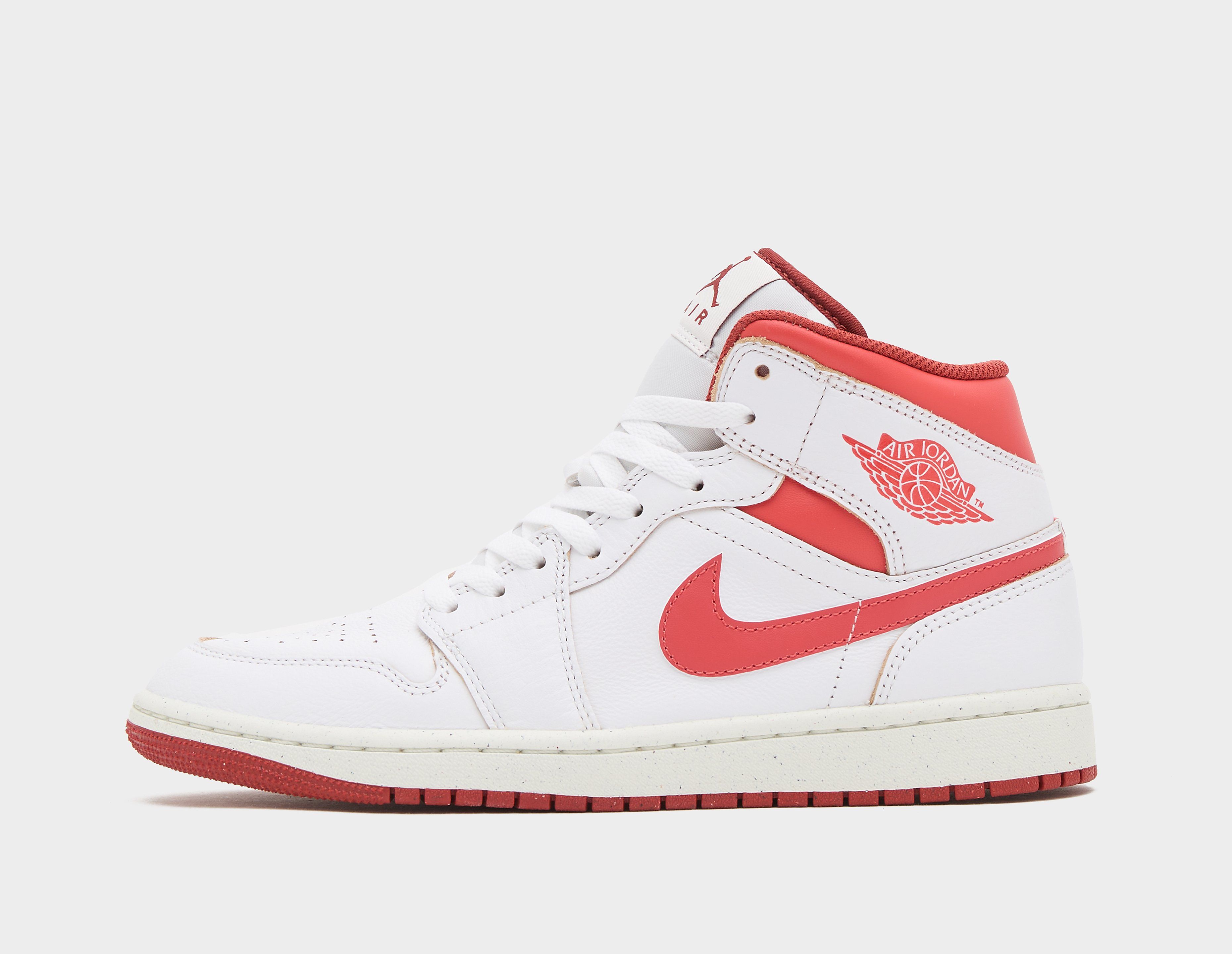 Jordan air 1 mid junior new arrivals