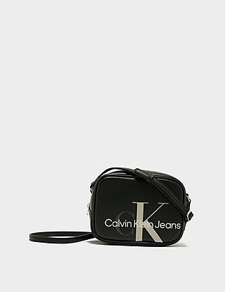 Calvin Klein Jeans Sculpt Monogram Camera Bag