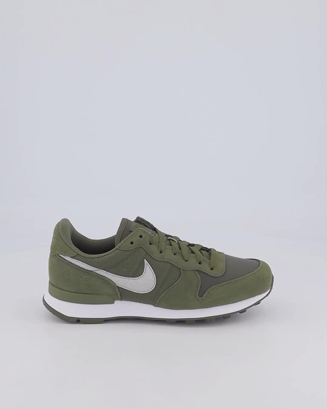 Nike Internationalist Trainers Medium Olive Medium Olivewhite