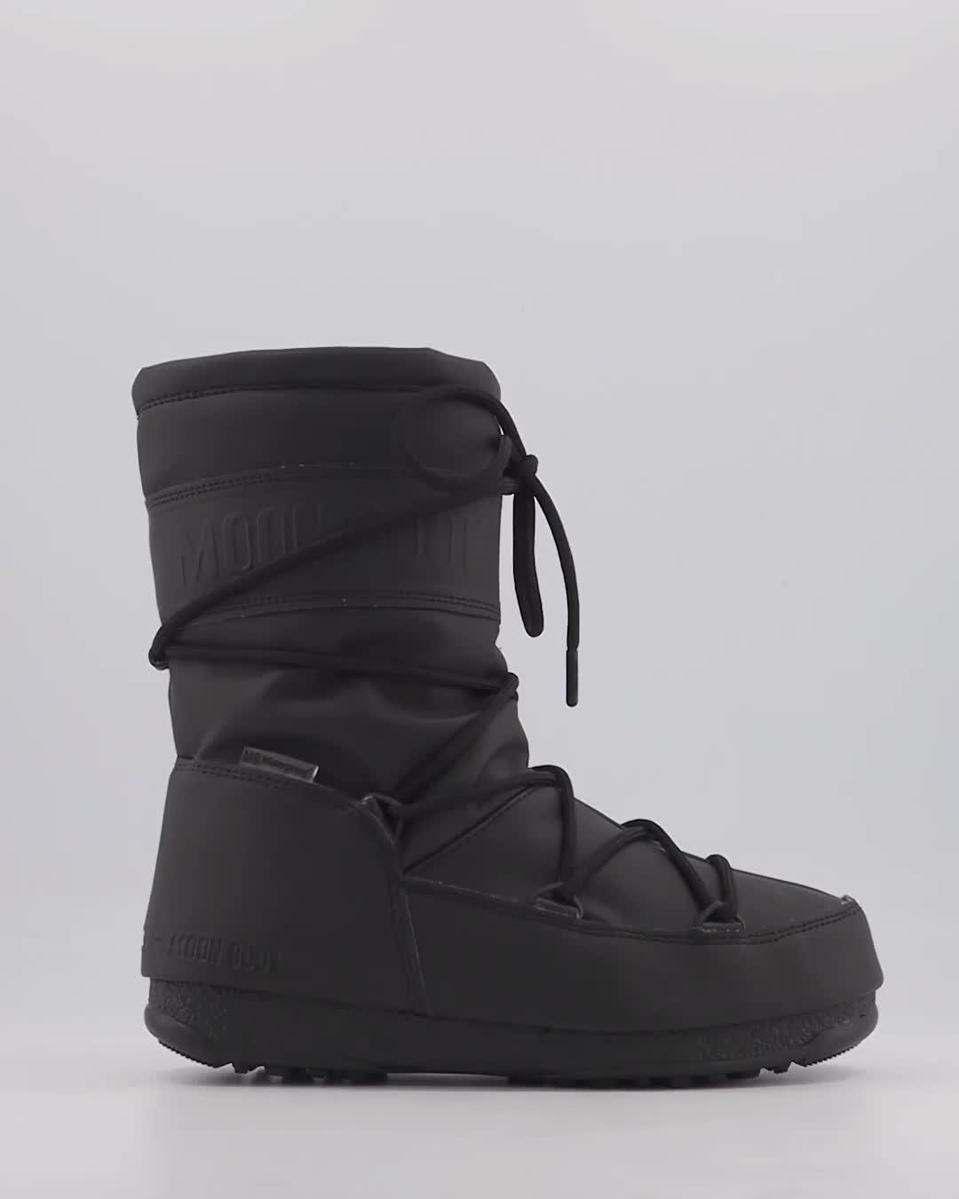 Универсальные Moon boots от FABRIC 13 Стоимость 3500 rub. Размеры : 38-39 /  40-41 / 42-43 / 44-45 маломерят на 1-2 размера Наши…